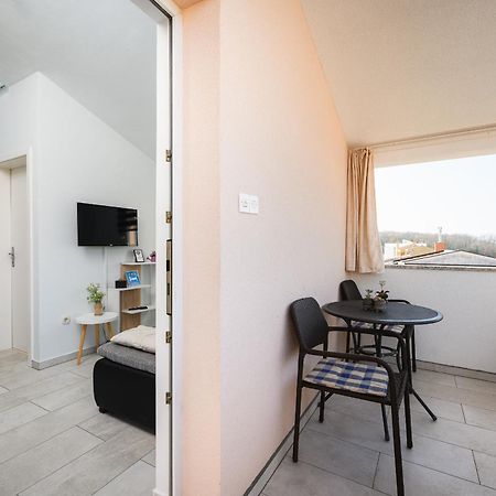 Charming Apartments Rose 1&2 With Pool Porec Ngoại thất bức ảnh